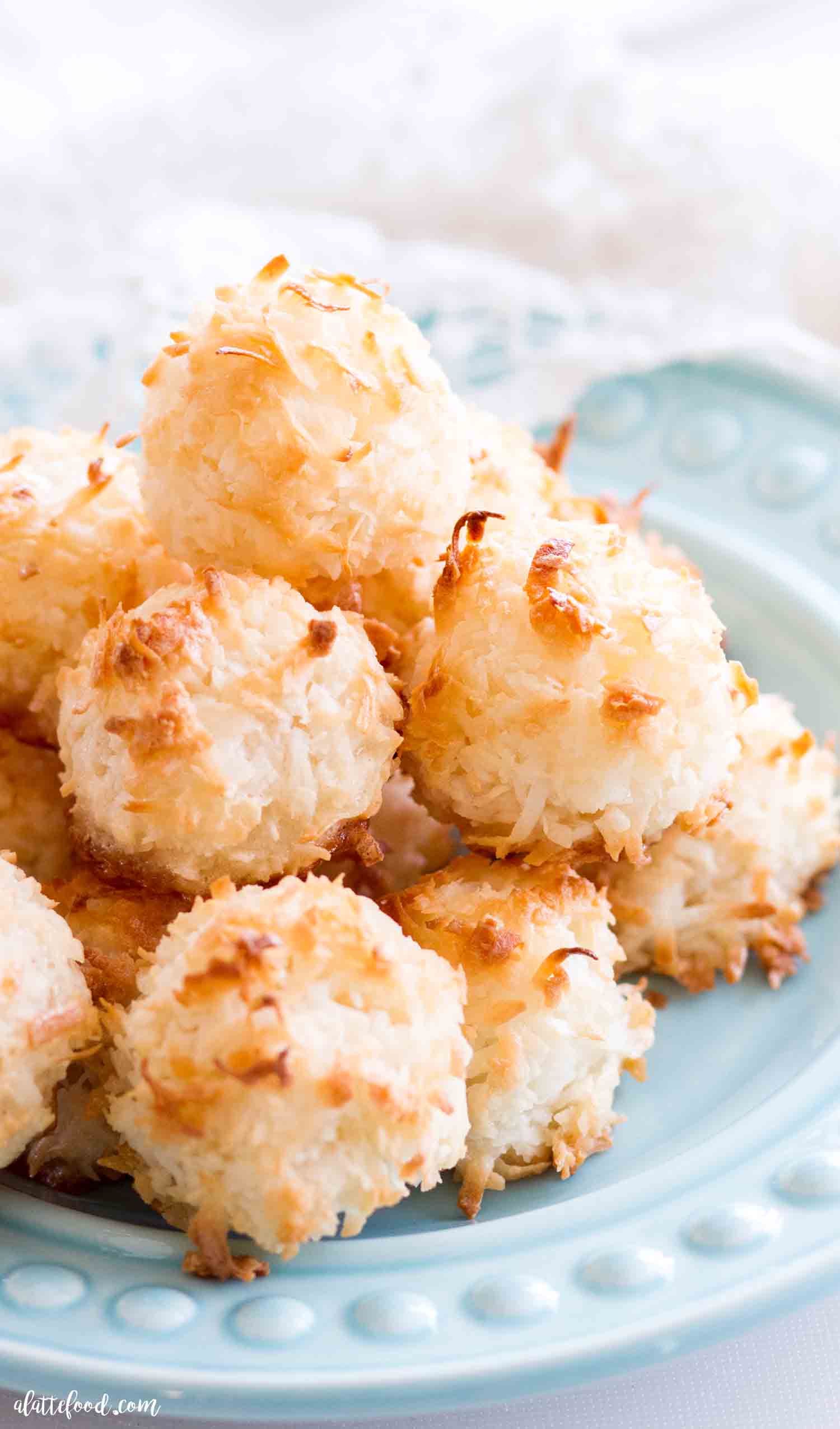 Coconut Macrons (BOX)